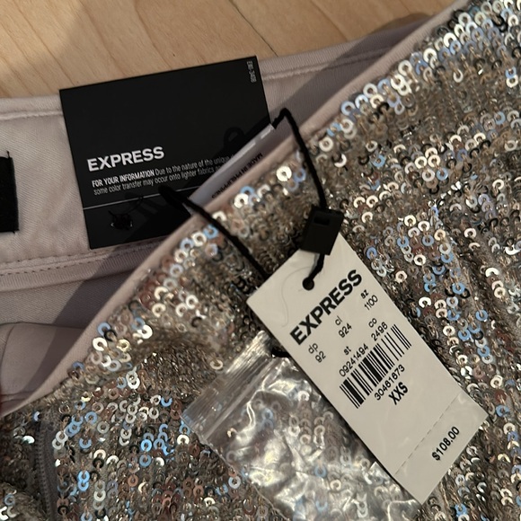 BNWT STUNJIBG SEQUINED HIGH WASTED CROPED PANT - Picture 6 of 6